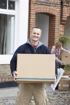 House removalists preparing a Waterloo apartment move