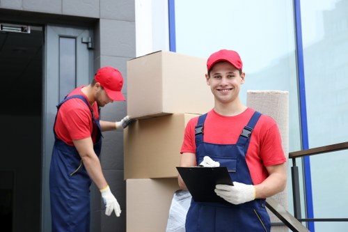 Flexible man and van pricing for Waterloo property moves